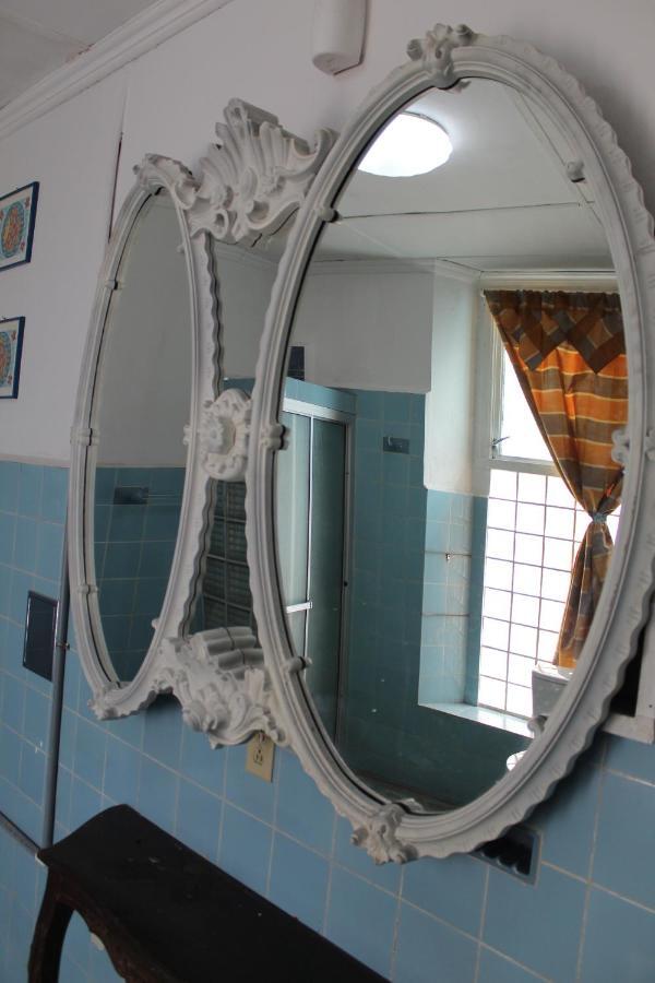 Hostal Velvet Plaza Santa Ana Buitenkant foto