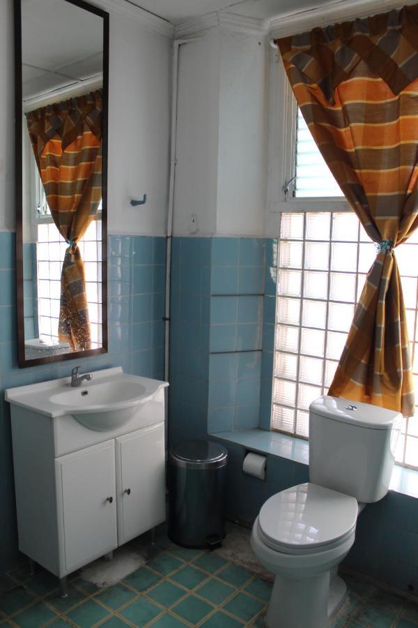 Hostal Velvet Plaza Santa Ana Buitenkant foto